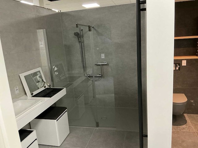 Bette / novellini douchevloer met douchewand - afbeelding 1 van  5