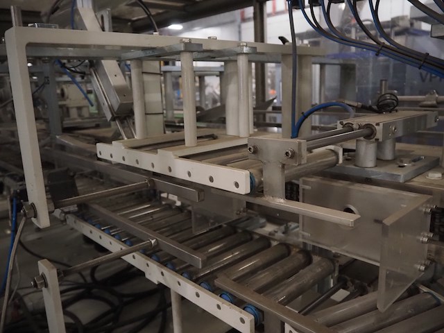 Betti s.r.l. - afbeelding 35 van  37