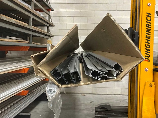 Bettio schuifhor volledige partij bevestigingsmateriaal - afbeelding 16 van  21