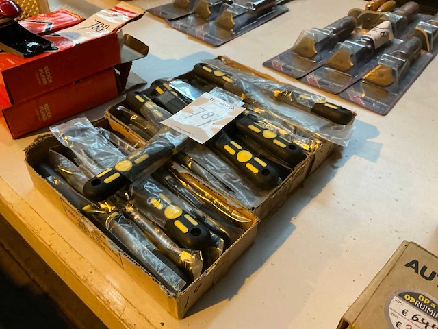 Betts tools 1” doos plamuurmessen (3x) - afbeelding 2 van  3