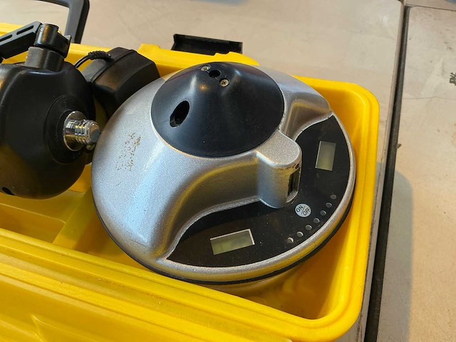 Betty tools ufo laserwaterpas - afbeelding 2 van  4