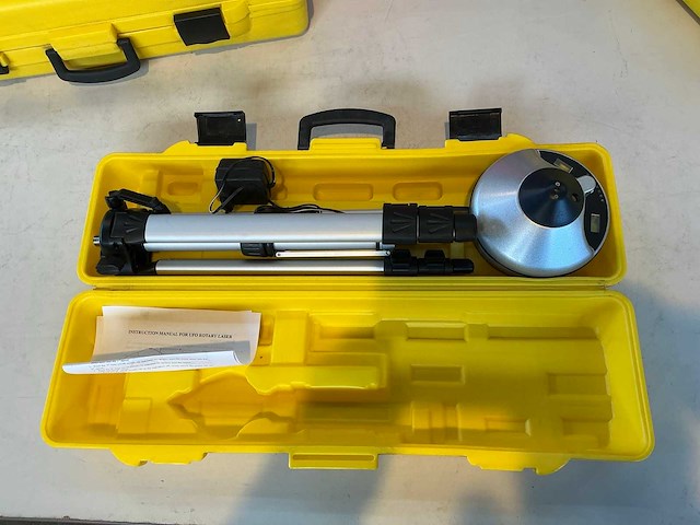 Betty tools ufo laserwaterpas - afbeelding 1 van  4