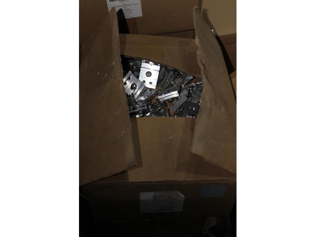 Beugel voor inlegsysteem met bout en moer - 200 stuks - afbeelding 1 van  4