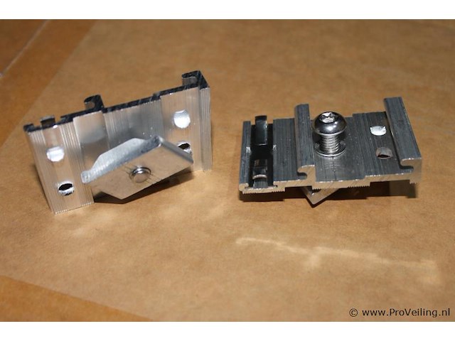 Beugel voor inlegsysteem met bout en moer - 200 stuks - afbeelding 2 van  4