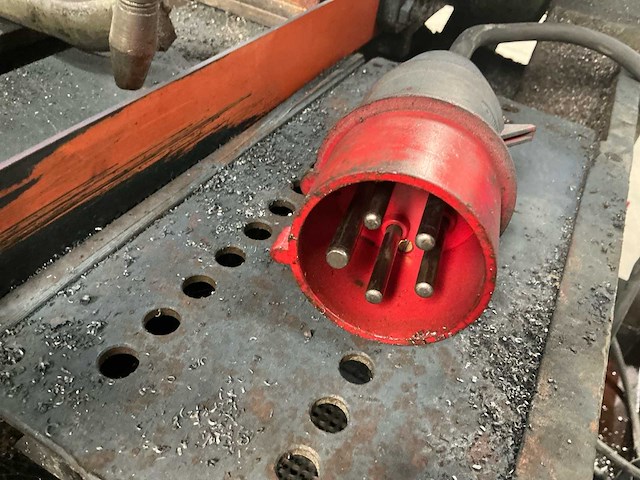 Beugelzaagmachine - afbeelding 11 van  11