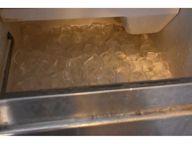 Beuk horeca ice 18a rvs ijsblokjesmachine - afbeelding 3 van  4