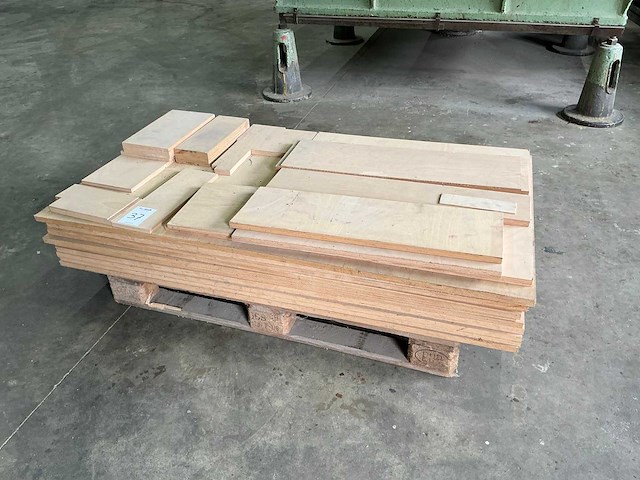 Beuken multiplexplaat (10x) - afbeelding 1 van  3