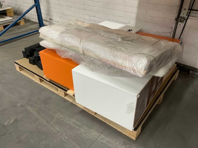 Beursmeubilair & presentatie-/en demonstratiegoederen - afbeelding 7 van  9