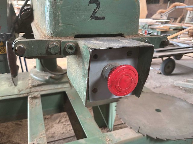 Beuving radiaalafkortzaagmachine - afbeelding 9 van  9