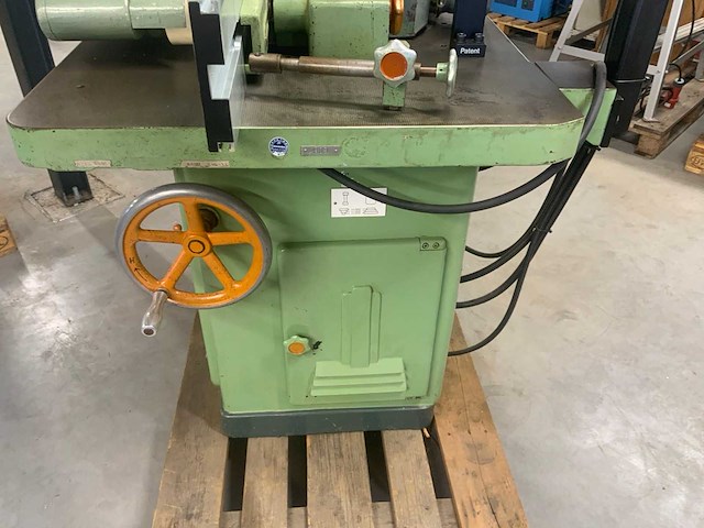 Beuving tafel- en spilfreesmachine - afbeelding 6 van  8