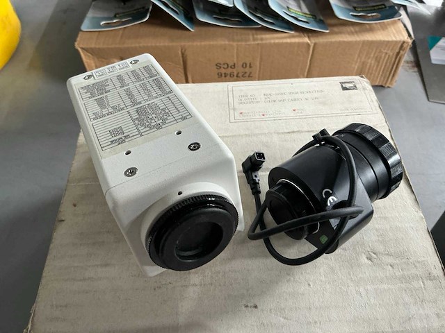 Beveiligingscamera ccd color - afbeelding 2 van  5