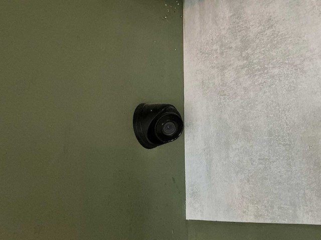 Beveiligingscamera set - afbeelding 1 van  2