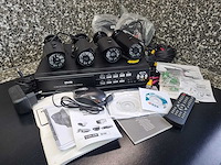 Beveiligingscamera - afbeelding 1 van  6