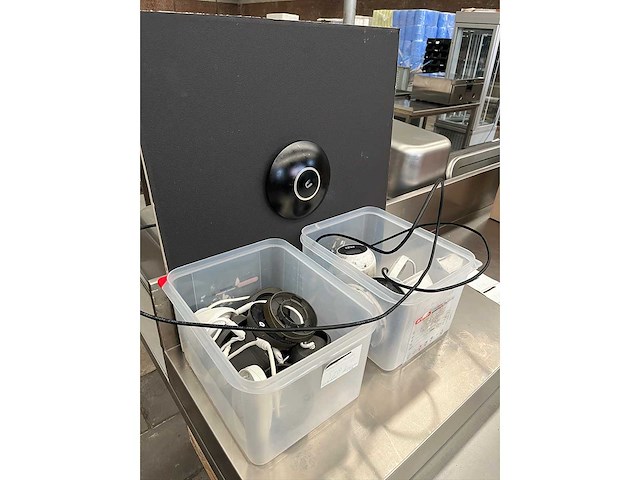 Beveiligingscamera's en serverkast - afbeelding 1 van  9