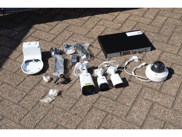 Beveiligingset met 4 camera's nieuw - afbeelding 1 van  1
