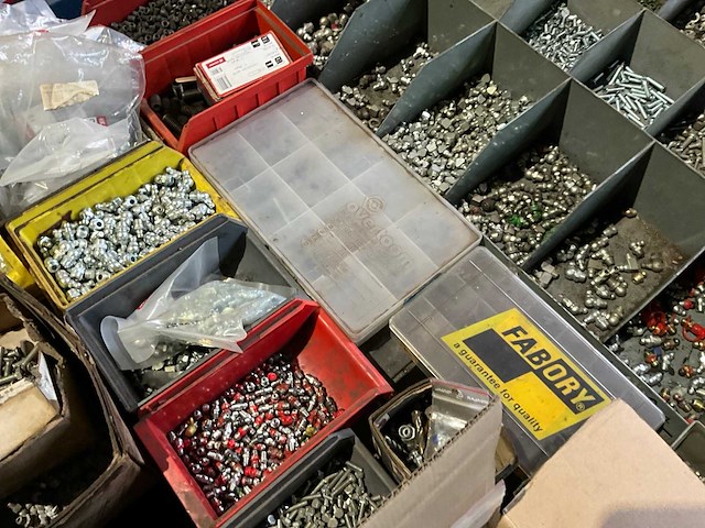 Bevestiging- en afbouw materialen - afbeelding 5 van  9