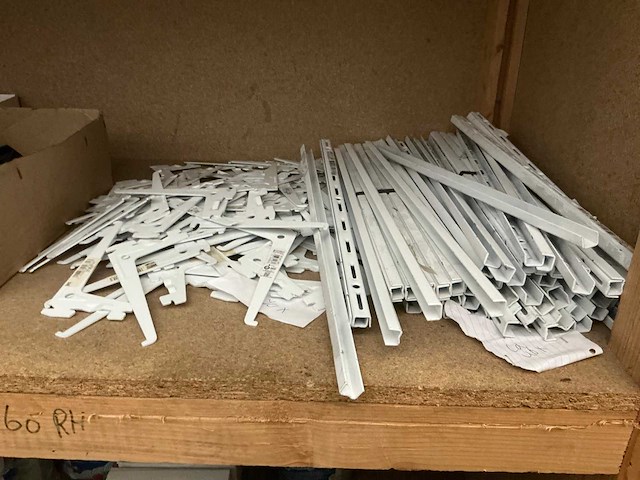 Bevestiging / installatiemateriaal divers - afbeelding 1 van  3