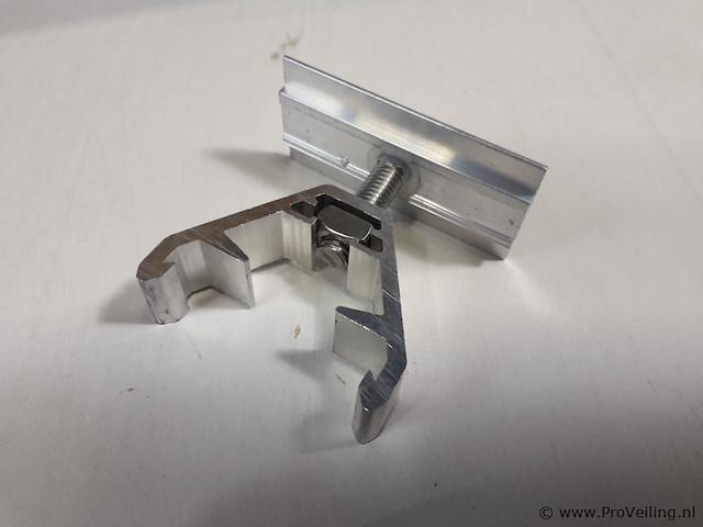 Bevestiging materiaal t.b.v. zonnepanelen - afbeelding 2 van  3