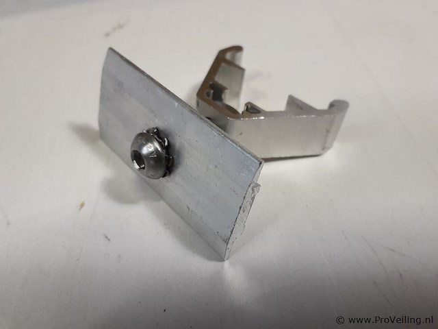 Bevestiging materiaal t.b.v. zonnepanelen - afbeelding 3 van  3