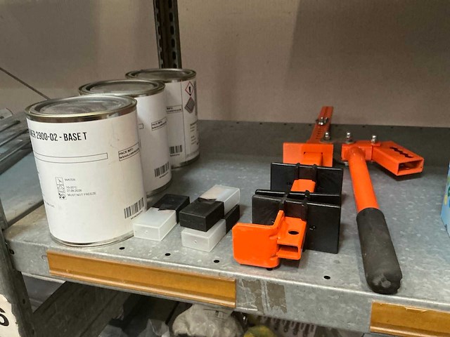 Bevestigingsmateriaal en divers - afbeelding 2 van  2