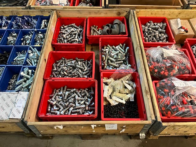 Bevestigingsmateriaal en koppelingen - afbeelding 1 van  8