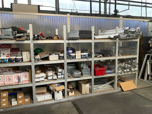 Bevestigingsmateriaal en lengtes aluminium - afbeelding 4 van  11