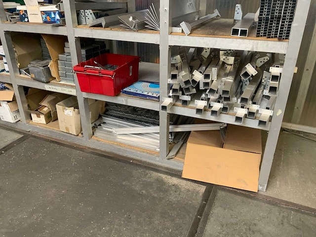 Bevestigingsmateriaal en lengtes aluminium - afbeelding 11 van  11