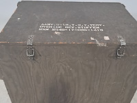 Bevestigingsmateriaal in houten transportkist - afbeelding 2 van  6