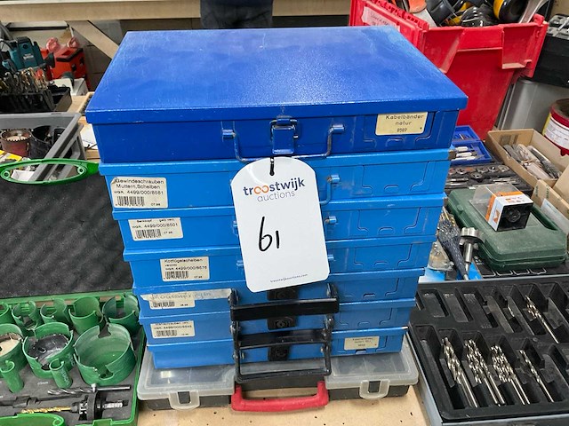 Bevestigingsmateriaal in sortainer (8x) - afbeelding 1 van  4