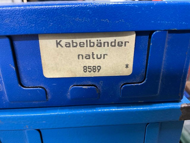 Bevestigingsmateriaal in sortainer (8x) - afbeelding 4 van  4