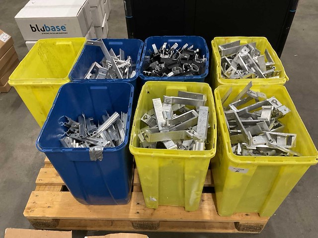 Bevestigingsmateriaal partij - afbeelding 1 van  3