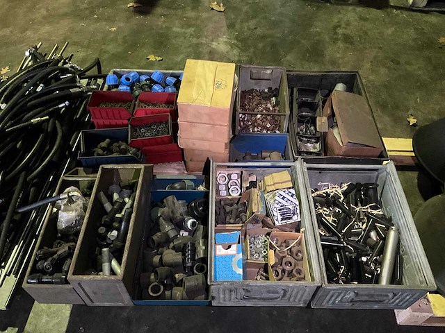 Bevestigingsmateriaal - afbeelding 1 van  8