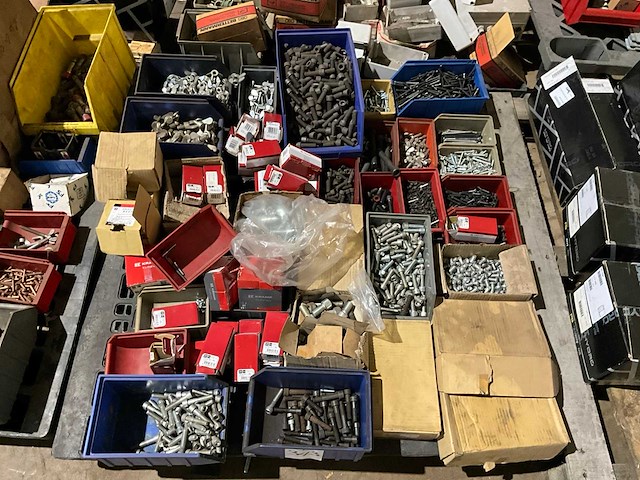 Bevestigingsmateriaal - afbeelding 1 van  8