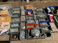 Bevestigingsmateriaal - afbeelding 1 van  7