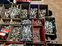 Bevestigingsmateriaal - afbeelding 7 van  7