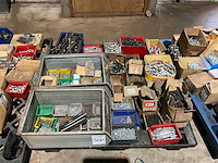 Bevestigingsmateriaal - afbeelding 1 van  7