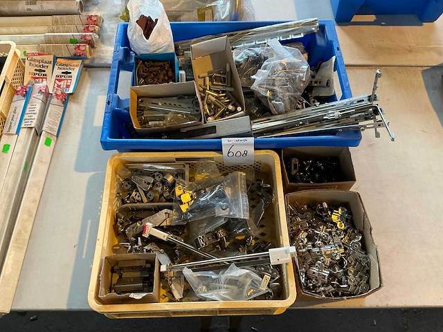 Bevestigingsmateriaal - afbeelding 1 van  4