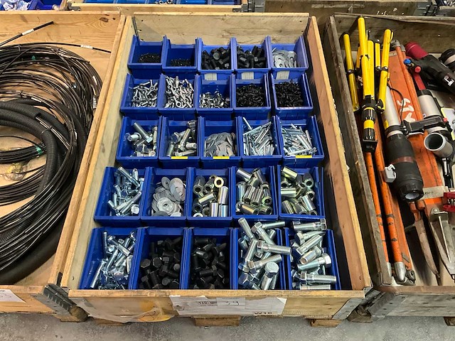 Bevestigingsmateriaal - afbeelding 1 van  4