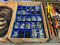 Bevestigingsmateriaal - afbeelding 1 van  4