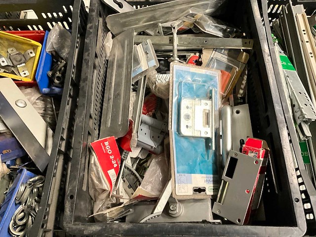 Bevestigingsmateriaal - afbeelding 1 van  4