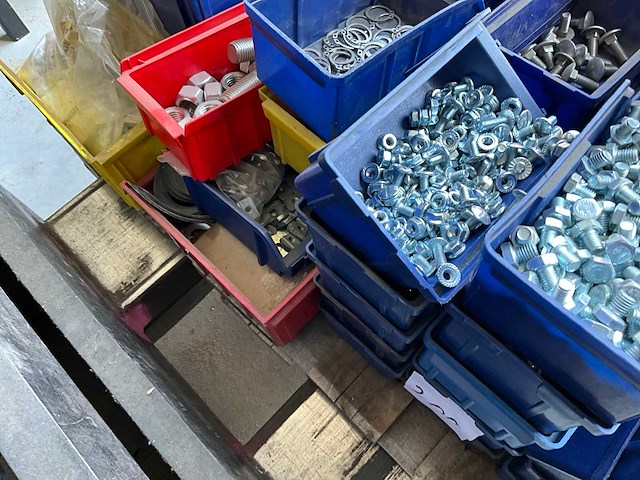 Bevestigingsmateriaal - afbeelding 7 van  15