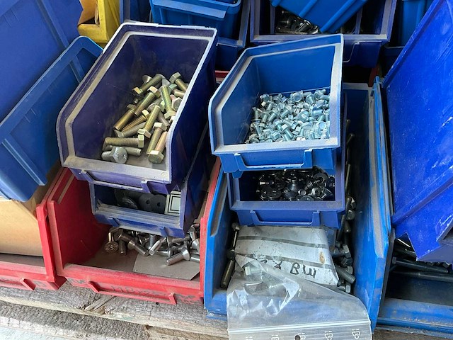 Bevestigingsmateriaal - afbeelding 12 van  15