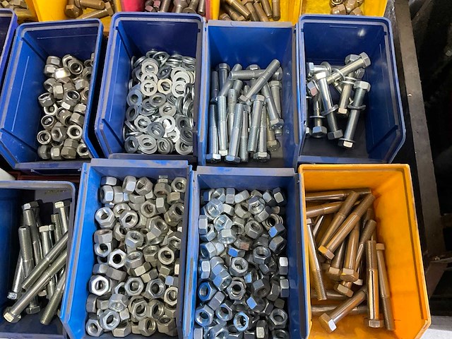 Bevestigingsmateriaal - afbeelding 1 van  7