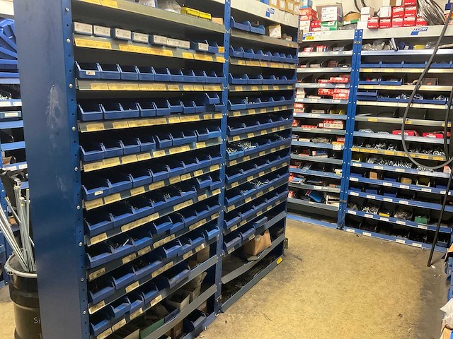 Bevestigingsmateriaal - afbeelding 1 van  57