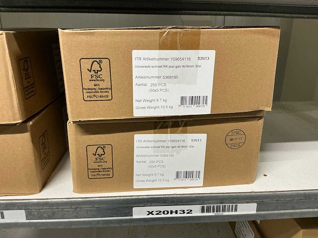 Bevestigingsmateriaal/beslag - afbeelding 19 van  30