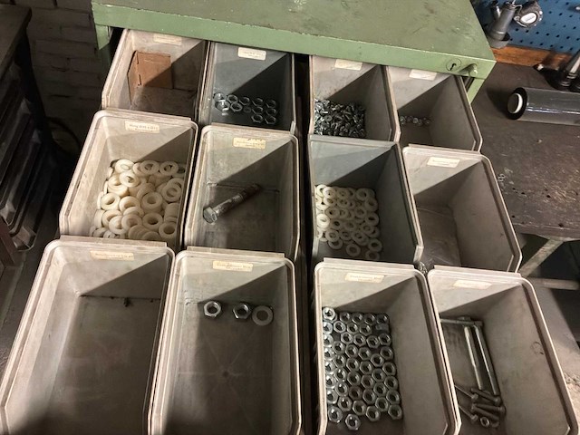 Bevestigingsmateriaal/gereedschap - afbeelding 14 van  17