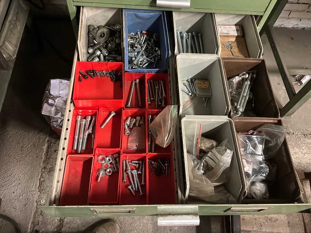 Bevestigingsmateriaal/gereedschap - afbeelding 16 van  17