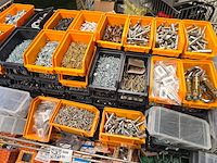 Bevestigingsmaterialen in 50 magazijnbakken. universeel, partij - afbeelding 3 van  11
