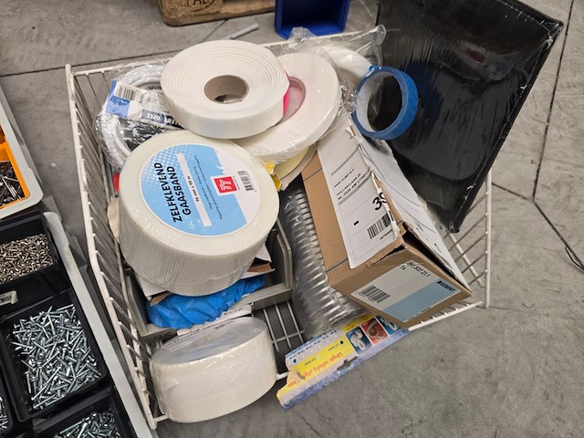 Bevestigingsmaterialen in 8 magazijnbakken. mix, partij - afbeelding 2 van  8