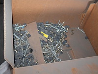Bevestigingsmaterialen in kunststof bak. - afbeelding 4 van  4